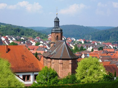 Mmlingen mit Kirche Sankt Martin