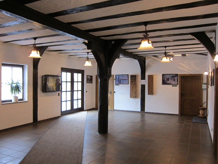Historische Halle im Rathaus